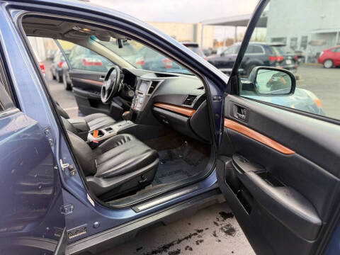 2013 Subaru Outback 2.5i Limited