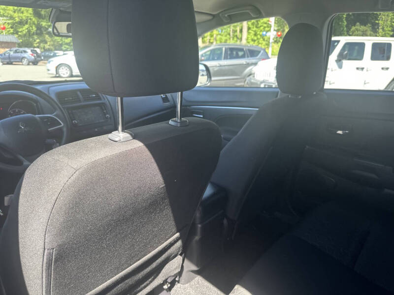 2025 Mitsubishi Outlander Sport ES