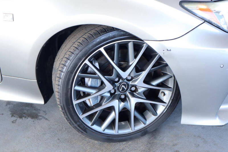 2017 Lexus RC 200t