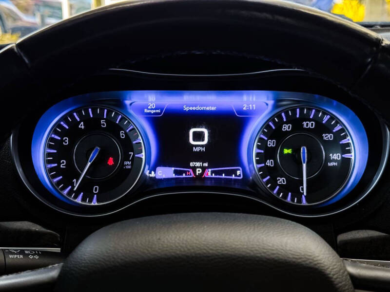 2021 Chrysler 300 Touring L