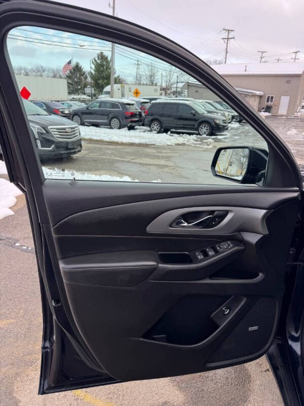 2020 Chevrolet Traverse LT Leather