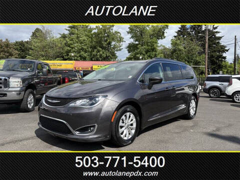 2017 Chrysler Pacifica Touring Plus