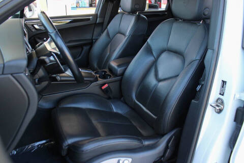 2017 Porsche Macan S