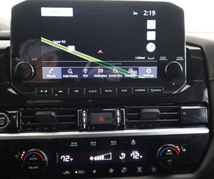 2024 Nissan Pathfinder SL