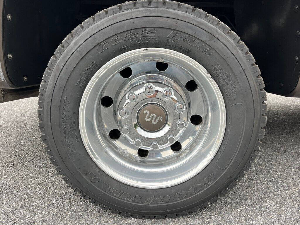 2015 Ford F-450 Super Duty 33