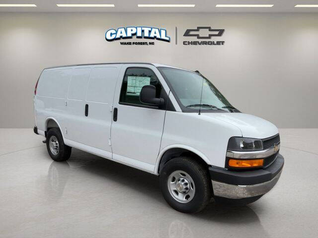 2025 Chevrolet Express 2500
