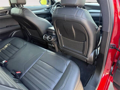 2022 Alfa Romeo Stelvio Veloce