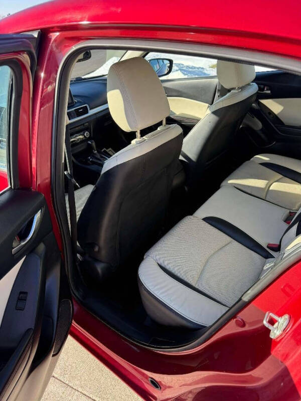 2015 Mazda MAZDA3 s Grand Touring