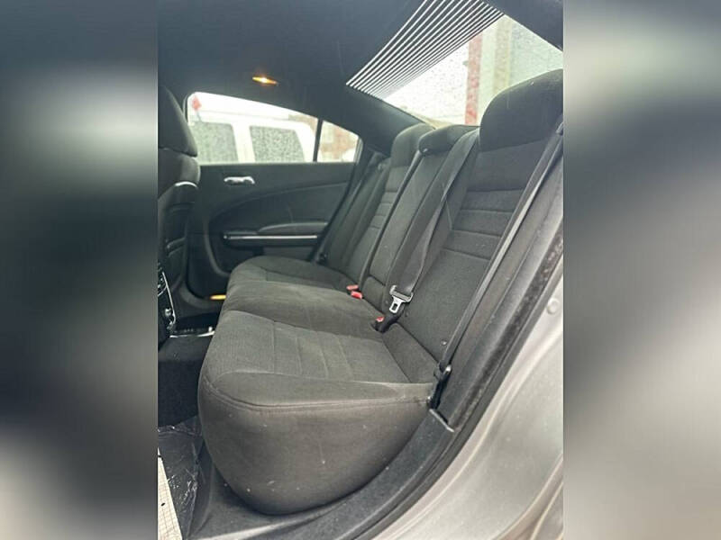 2013 Dodge Charger SE