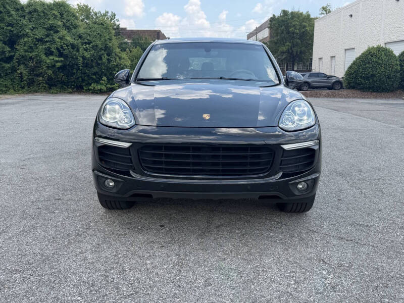 2017 Porsche Cayenne Platinum Edition