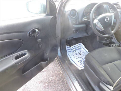 2017 Nissan Versa 1.6 S