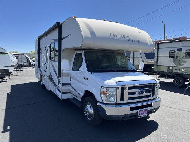 2014 Ford E-Series E-450 SD