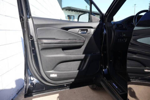 2017 Honda Ridgeline Black Edition