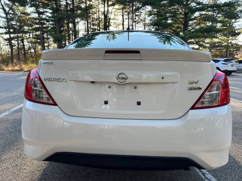 2018 Nissan Versa