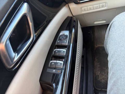 2023 Kia Carnival EX