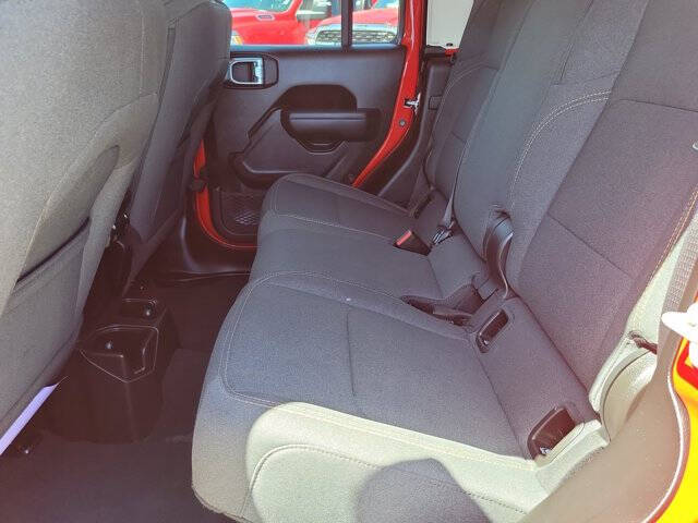 2024 Jeep Gladiator Sport S