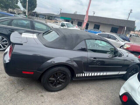 2007 Ford Mustang for sale at LR AUTO INC in Santa Ana CA