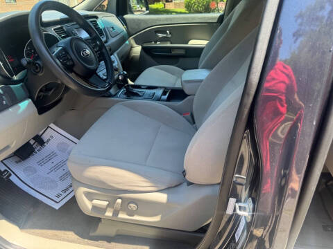 2015 Kia Sedona LX