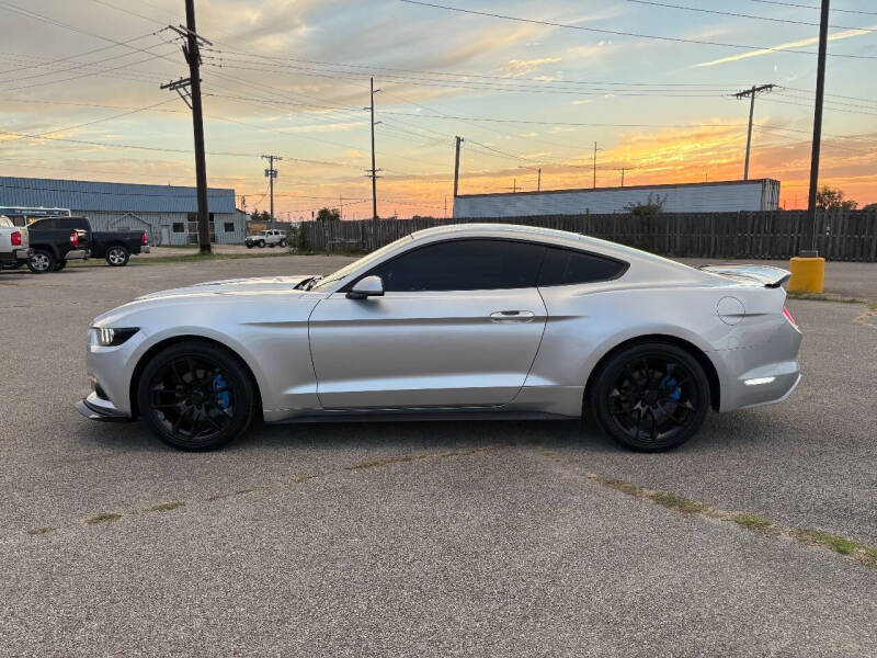2016 Ford Mustang V6