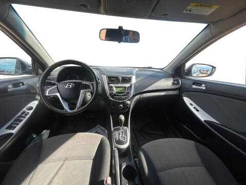 2012 Hyundai Accent GS