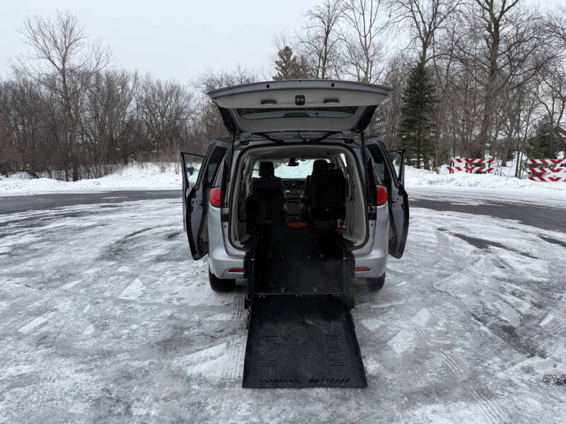 2021 Chrysler Voyager LXi