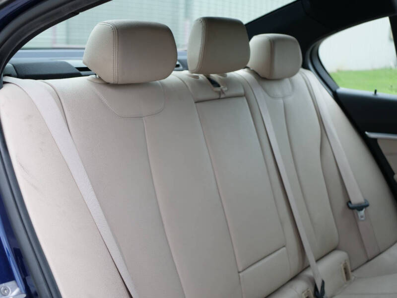 2017 BMW 3 Series 330i