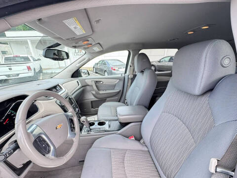 2017 Chevrolet Traverse LT