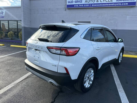 2020 Ford Escape SE