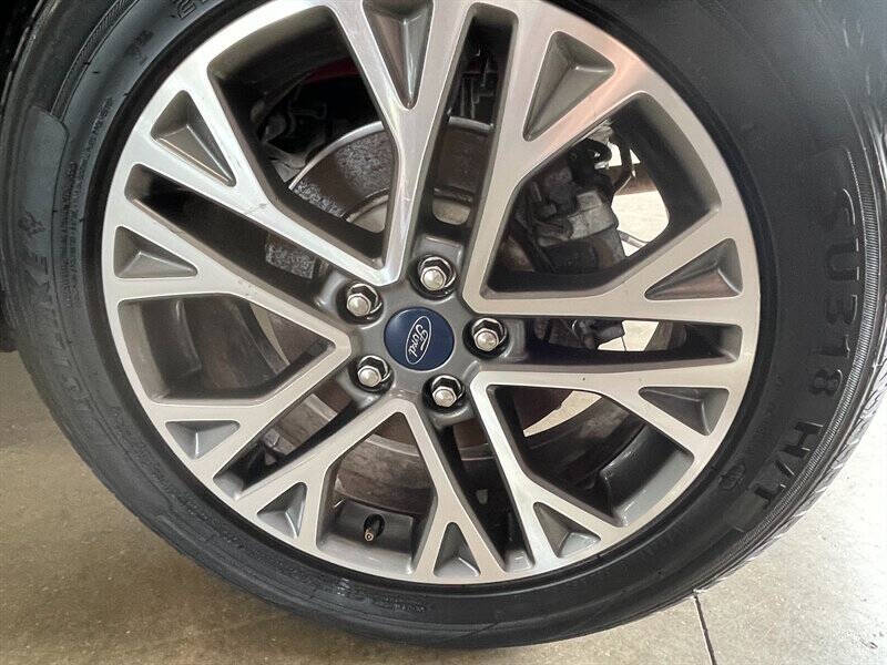 2021 Ford Escape SEL