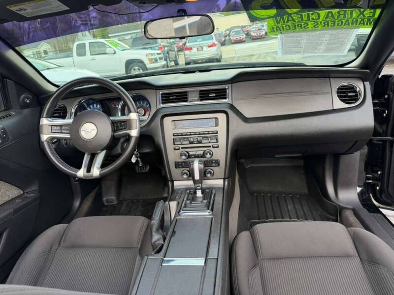 2013 Ford Mustang V6 Premium