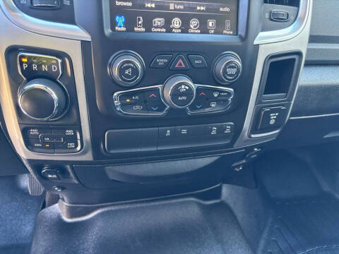 2017 RAM 1500 Big Horn