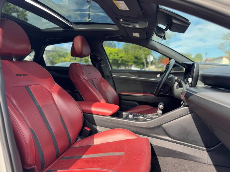 2021 Kia K5 GT-Line
