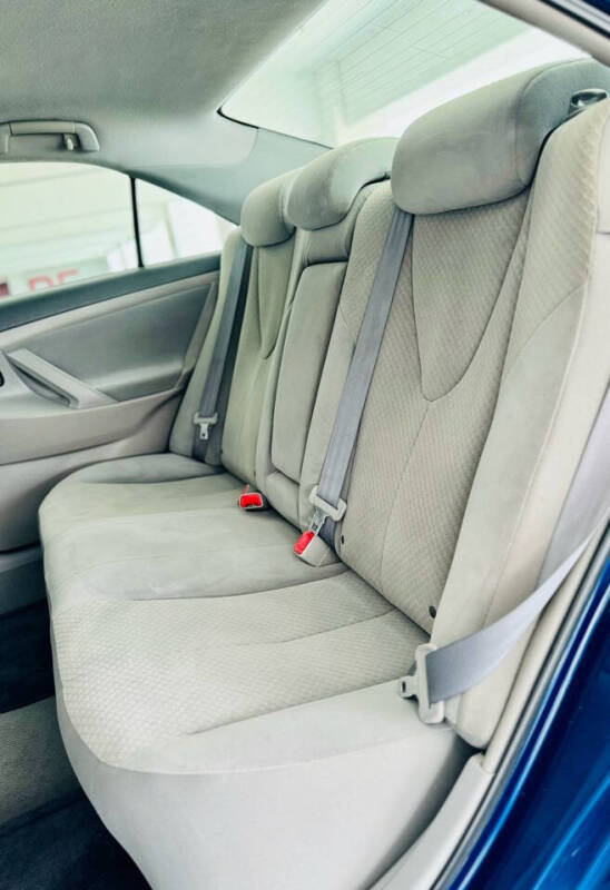 2009 Toyota Camry LE