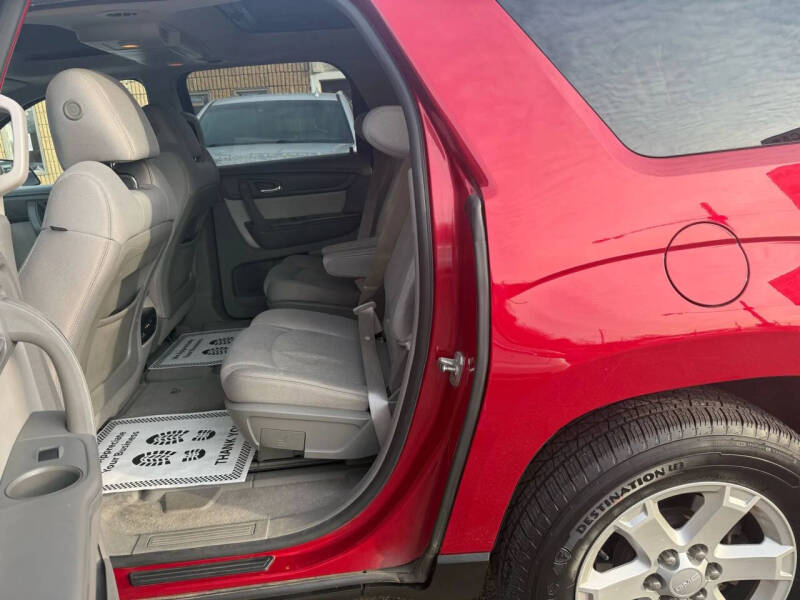 2013 GMC Acadia SLE-2