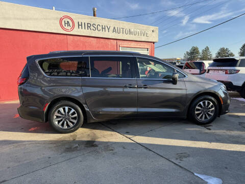 2021 Chrysler Pacifica Hybrid Touring L