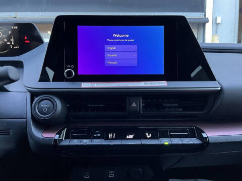 2026 Toyota Prius Plug-in Hybrid SE