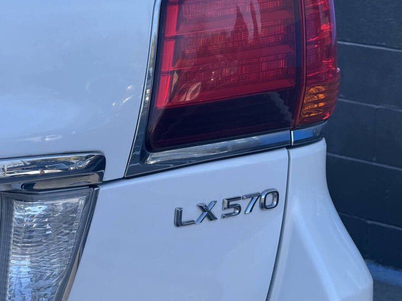 2010 Lexus LX 570