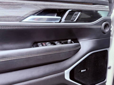 2022 Jeep Wagoneer Series III