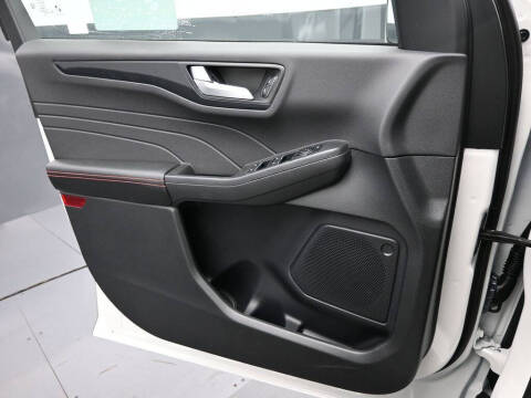 2025 Ford Escape Hybrid ST-Line Select