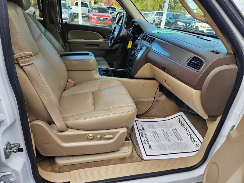 2013 Chevrolet Suburban LT