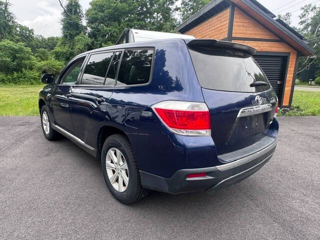 2012 Toyota Highlander SE