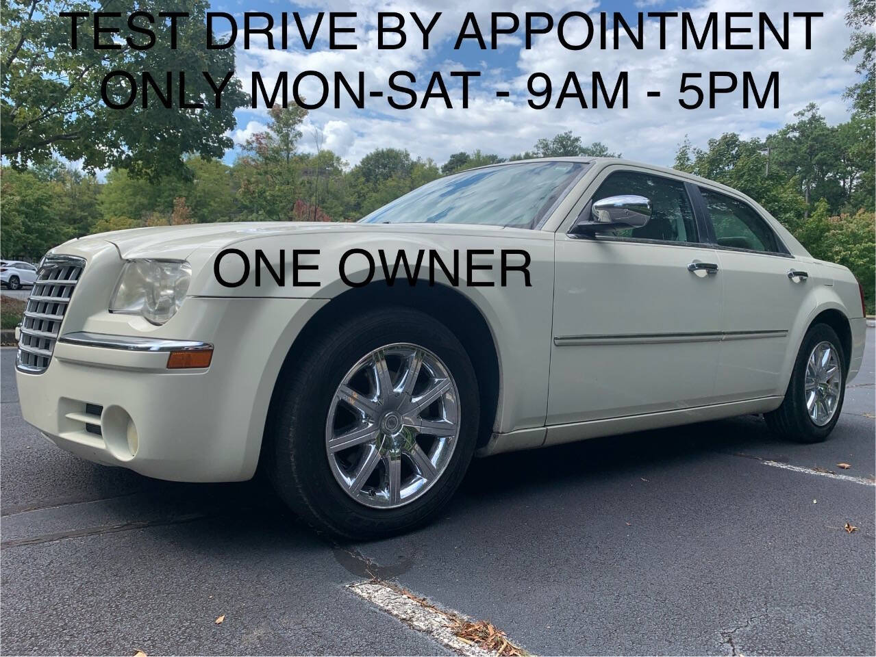 2009 Chrysler 300 for sale at Megamotors JRD in Alpharetta, GA