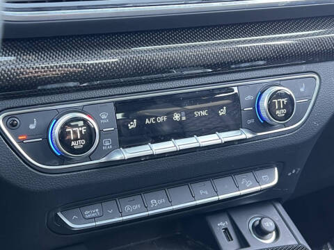 2022 Audi SQ5 Sportback 3.0T quattro Premium Plus