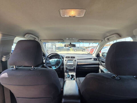 2016 Toyota Camry LE