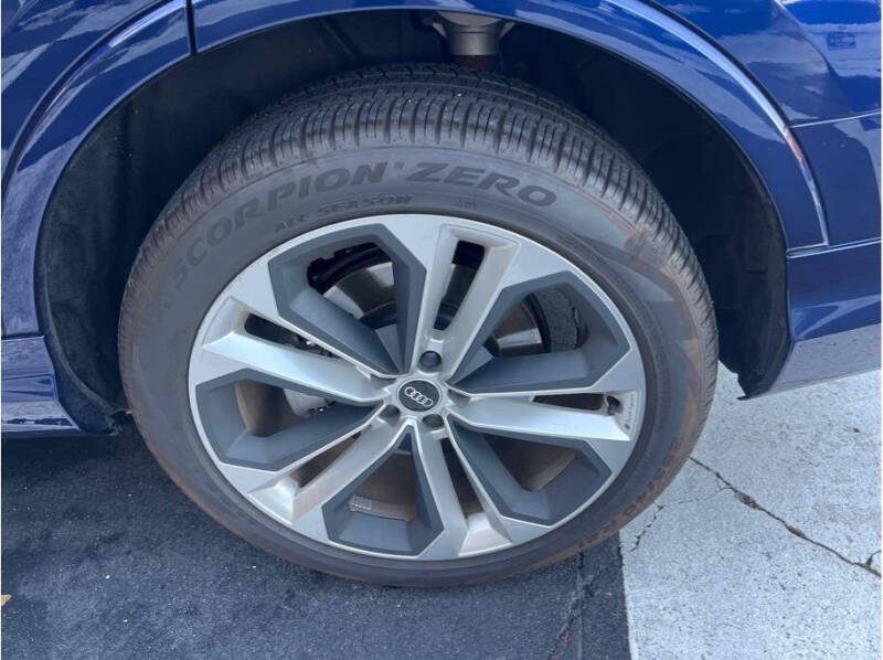 2022 Audi Q7 quattro Premium Plus 55 TFSI