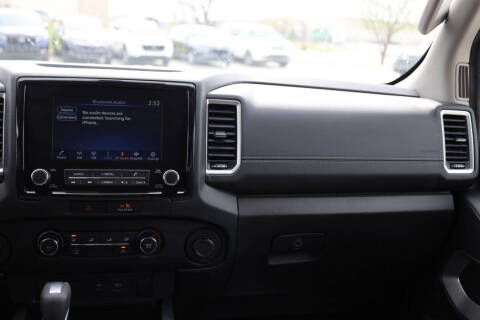 2022 Nissan Frontier SV