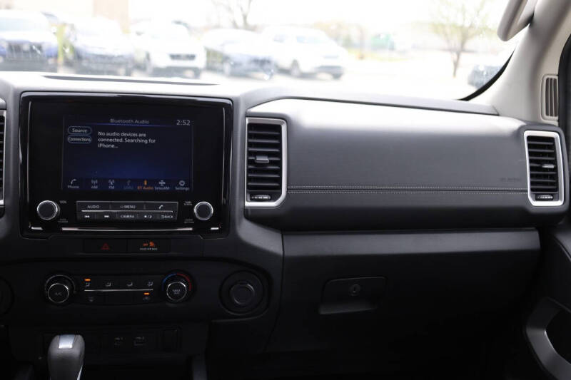 2022 Nissan Frontier SV