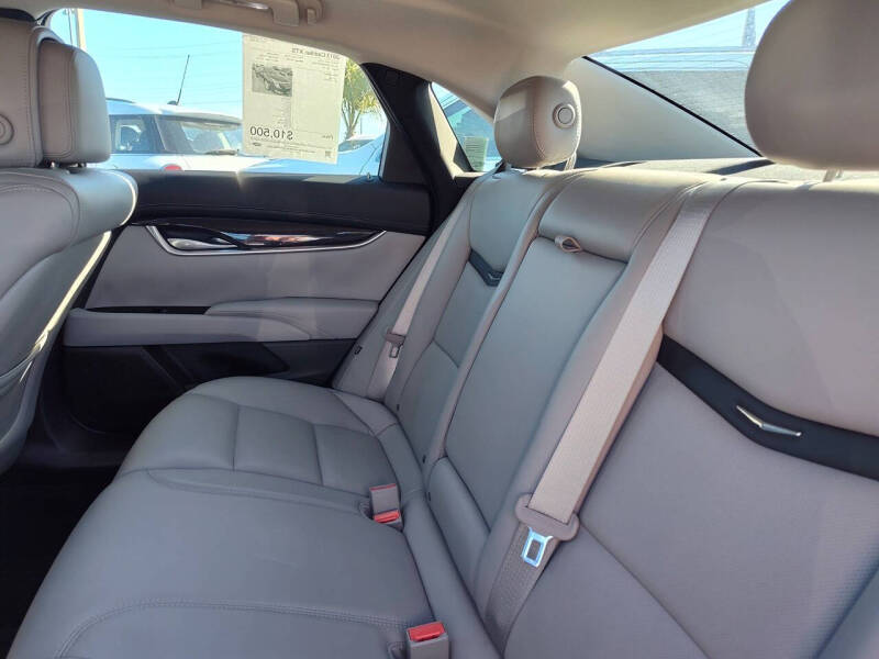 2013 Cadillac XTS Luxury Collection