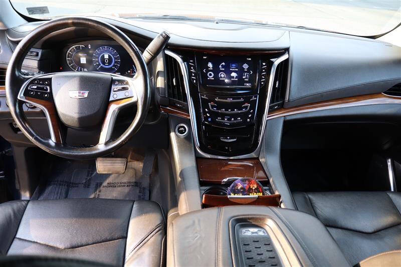 2017 Cadillac Escalade Premium Luxury