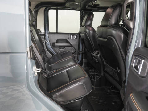 2025 Jeep Gladiator High Tide